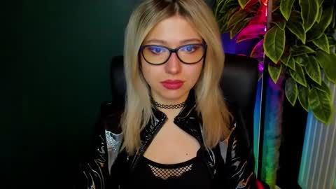 Heidi online show from November 29, 1:36 pm