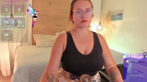 Snapshot of heidishayk chatting on February 19, 7:32 pm ANTARA REY online show from February 19, 7:32 pm