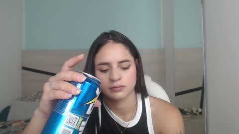 Snapshot of heidy_hoiss chatting on January 11, 8:21 pm Heidy online show from January 11, 8:21 pm