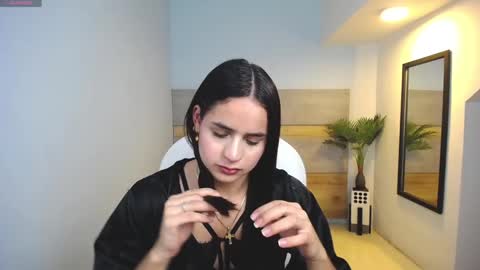 Snapshot of heidy_hoiss chatting on February 11, 7:27 pm Heidy online show from February 11, 7:27 pm