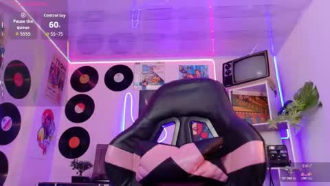 Sara online show from November 20, 9:36 pm