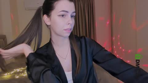 Heiley online show from March 10, 6:01 pm