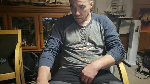 Snapshot of heisherrmann chatting on April 19, 6:56 am xxScubaStevexx online show from April 19, 6:56 am