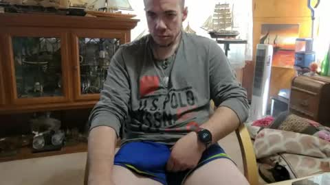 Snapshot of heisherrmann chatting on April 26, 4:37 pm xxScubaStevexx online show from April 26, 4:37 pm