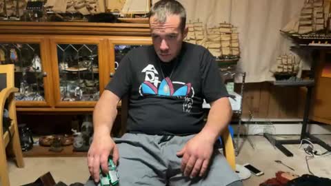 Snapshot of heisherrmann chatting on May 10, 1:11 am xxScubaStevexx online show from May 10, 1:11 am