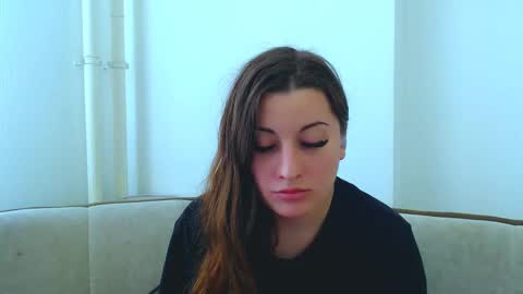 helen_adams_ online show from March 10, 9:32 am