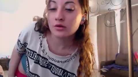 helen_adams_ online show from June 24, 5:17 am