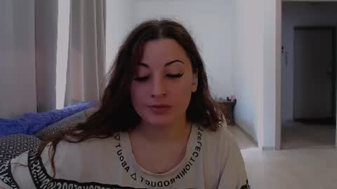 helen_adams_ online show from July 31, 6:13 am
