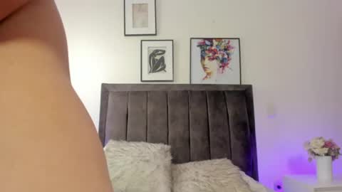 Snapshot of helen_mooree chatting on July 8, 1:59 pm Helen online show from July 8, 1:59 pm