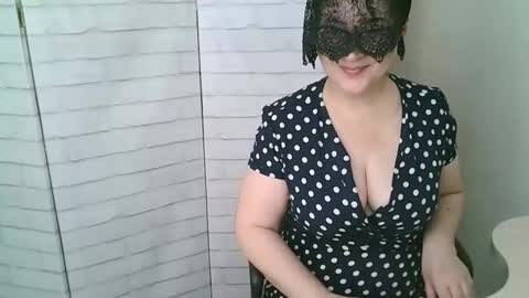 Helen online show from April 3, 4:21 am