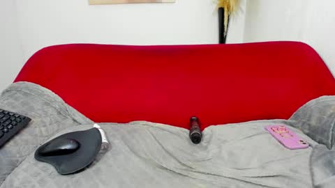 HELENA COPPER online show from February 5, 6:13 am