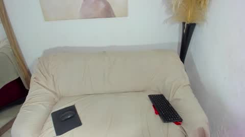 HELENA COPPER online show from October 20, 8:20 pm