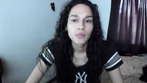 Snapshot of helena_spellman chatting on October 10, 9:03 pm helena_spellman online show from October 10, 9:03 pm