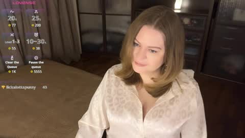 Helena Bonham online show from April 14, 3:45 am