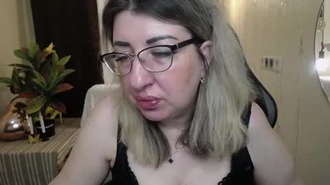 helenenigma online show from February 27, 7:26 pm