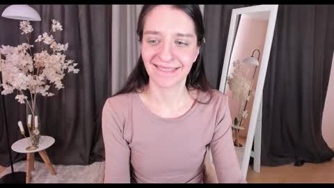 Helen online show from February 22, 9:01 am