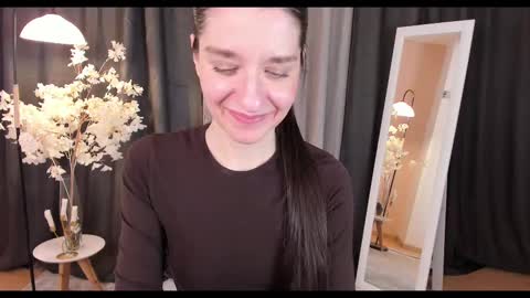 Helen online show from March 1, 5:42 am