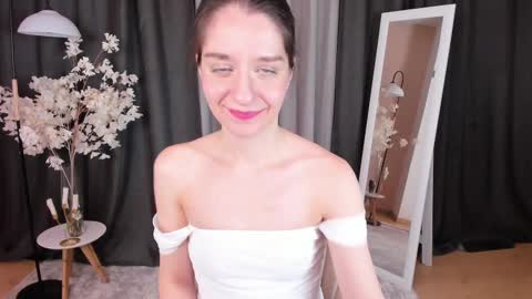 Helen online show from March 2, 2:41 am