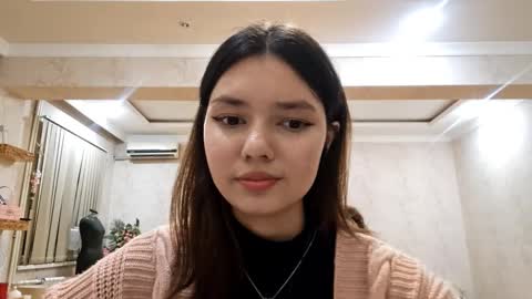 Alice online show from November 23, 3:45 pm