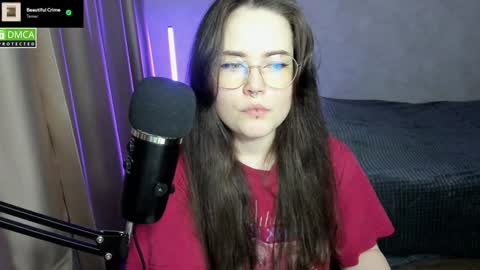 Red online show from December 28, 9:08 pm