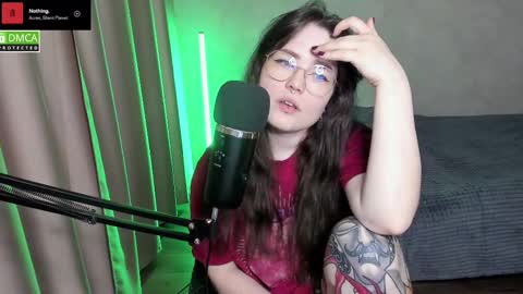 Red online show from March 9, 9:46 pm