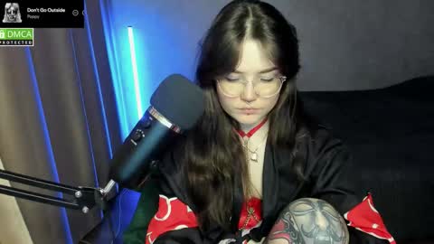 Red online show from September 18, 4:53 pm