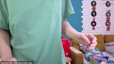 Snapshot of hell_l0ve chatting on December 21, 9:38 am Anastasiia online show from December 21, 9:38 am