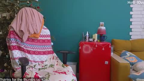 Snapshot of hell_l0ve chatting on January 8, 5:10 am Anastasiia online show from January 8, 5:10 am