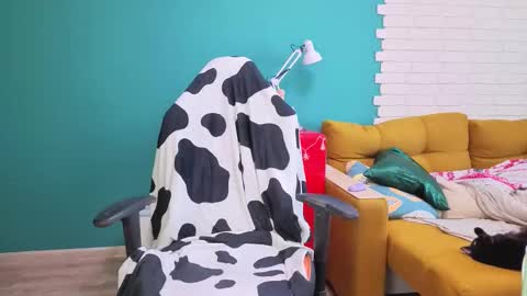 Snapshot of hell_l0ve chatting on February 2, 4:11 am Anastasiia online show from February 2, 4:11 am