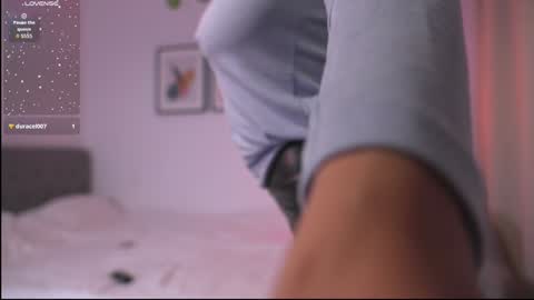 Snapshot of hell_lo chatting on November 16, 9:53 pm Lorette Lory online show from November 16, 9:53 pm