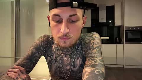 Snapshot of hellacozy chatting on February 19, 5:31 pm hellacozy online show from February 19, 5:31 pm