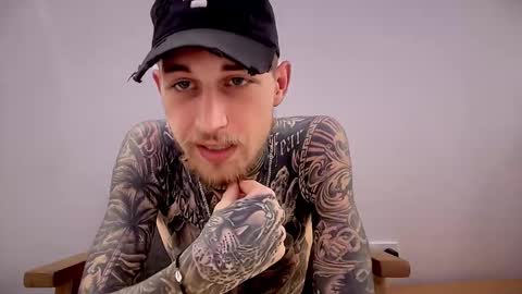 Snapshot of hellacozy chatting on March 8, 2:04 am hellacozy online show from March 8, 2:04 am