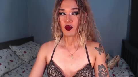 hellatarahathor online show from January 12, 10:37 pm