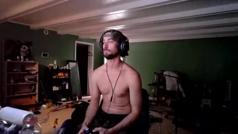 Snapshot of helldiver1990 chatting on November 10, 6:56 am helldiver1990 online show from November 10, 6:56 am