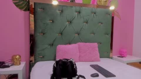 Hellen  online show from December 20, 11:00 am