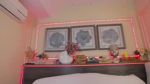    online show from February 22, 10:18 am