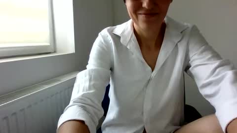 Snapshot of hellenella chatting on November 6, 7:09 am Hellen online show from November 6, 7:09 am