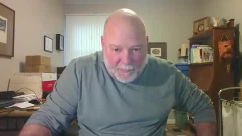 Snapshot of helloforfun111 chatting on February 19, 2:02 pm helloforfun111 online show from February 19, 2:02 pm