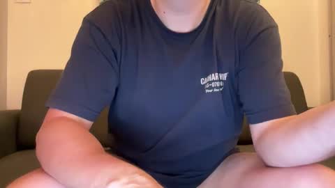 hellohowareyou66 online show from May 27, 9:56 pm