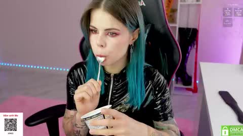 Alice online show from October 21, 10:05 am