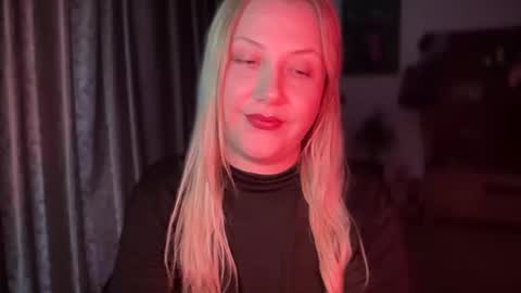 Snapshot of hellyriddle chatting on October 6, 11:18 am DeleteyourSadness online show from October 6, 11:18 am