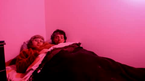 helokitkat online show from October 30, 3:52 am