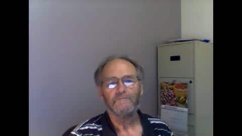Snapshot of helopilot01 chatting on September 23, 12:46 am helopilot01 online show from September 23, 12:46 am