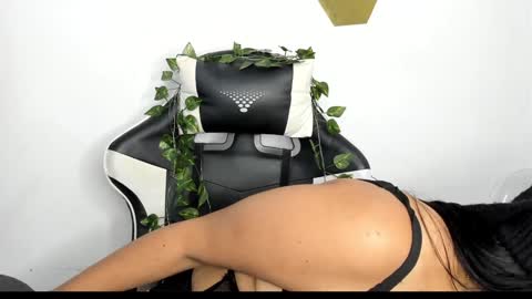 heluehorny13 online show from January 19, 9:55 am