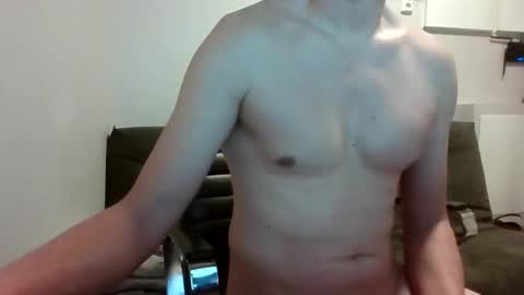 Snapshot of hemligknull chatting on February 17, 8:58 pm Jason Statham online show from February 17, 8:58 pm