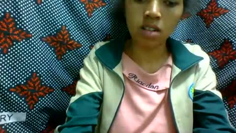 henitsaldy online show from July 12, 3:25 pm
