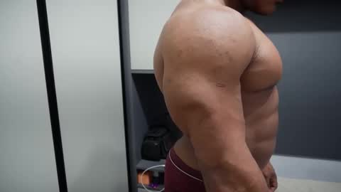 Henri online show from December 3, 9:35 pm