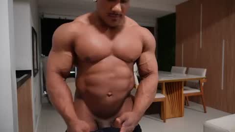 Henri online show from August 6, 10:44 pm