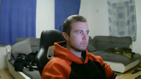 Snapshot of herbstenden chatting on January 17, 8:22 pm John Pearl online show from January 17, 8:22 pm