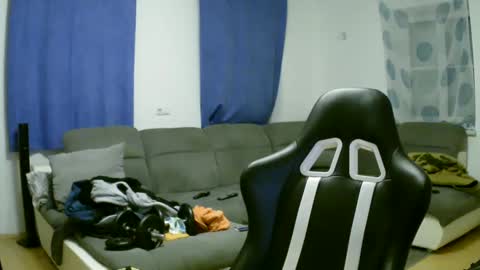 Snapshot of herbstenden chatting on February 4, 11:27 pm John Pearl online show from February 4, 11:27 pm